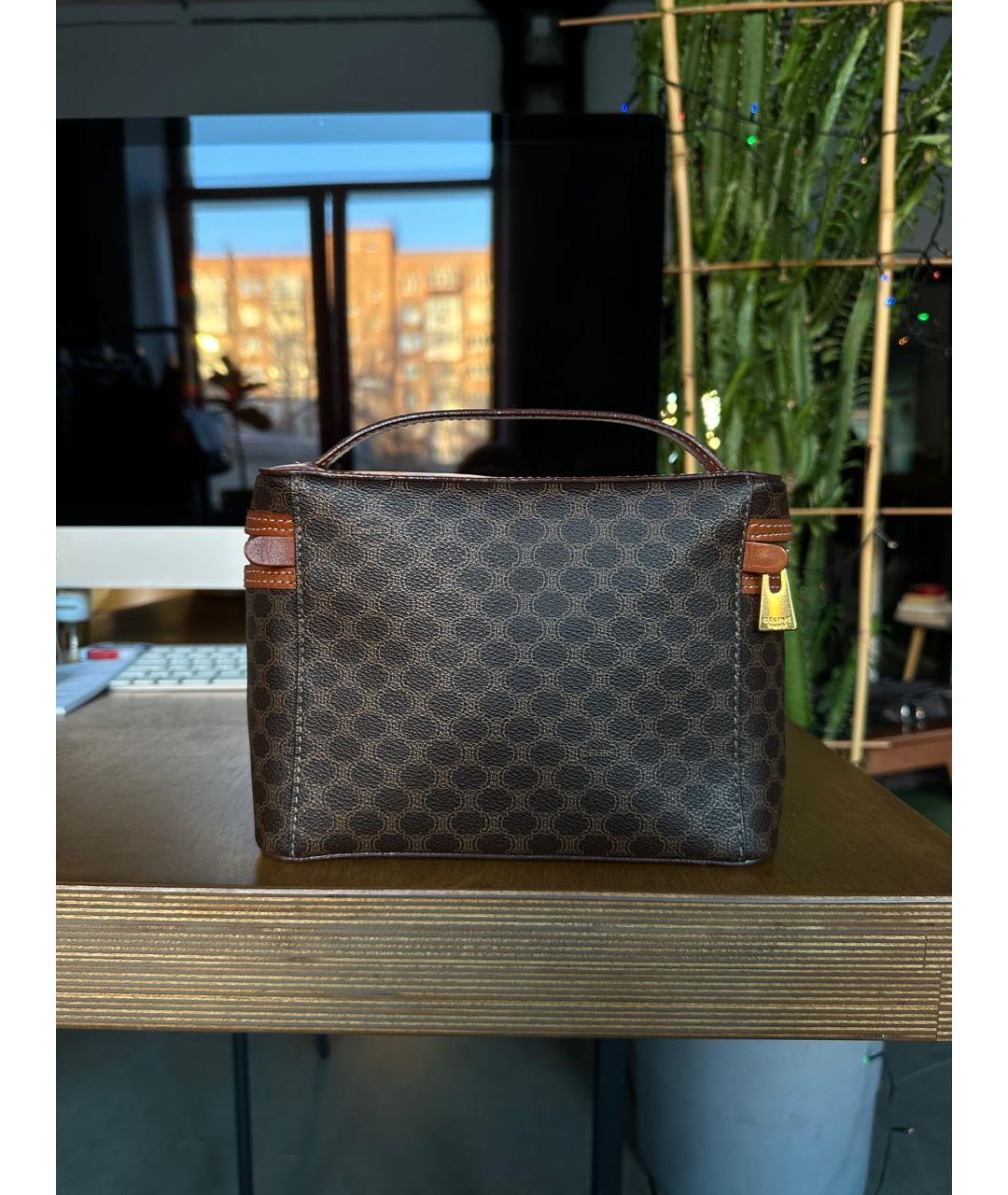 CELINE Коричневая кожаная сумка с короткими ручками, фото 2