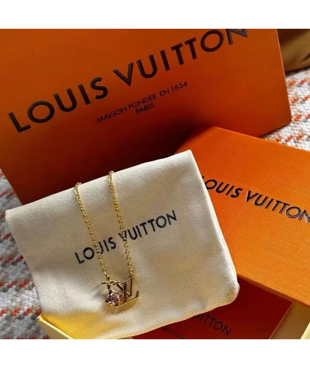 LOUIS VUITTON Золотой металлический кулон, фото 3