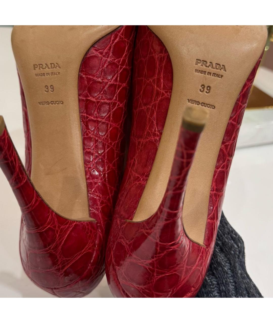PRADA Красные туфли из экзотической кожи, фото 4