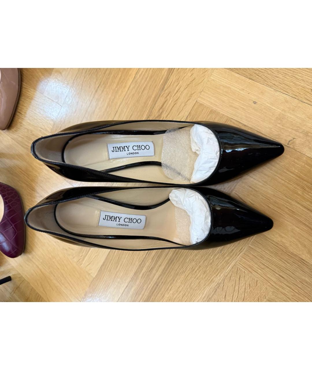 JIMMY CHOO Черные туфли из лакированной кожи, фото 2