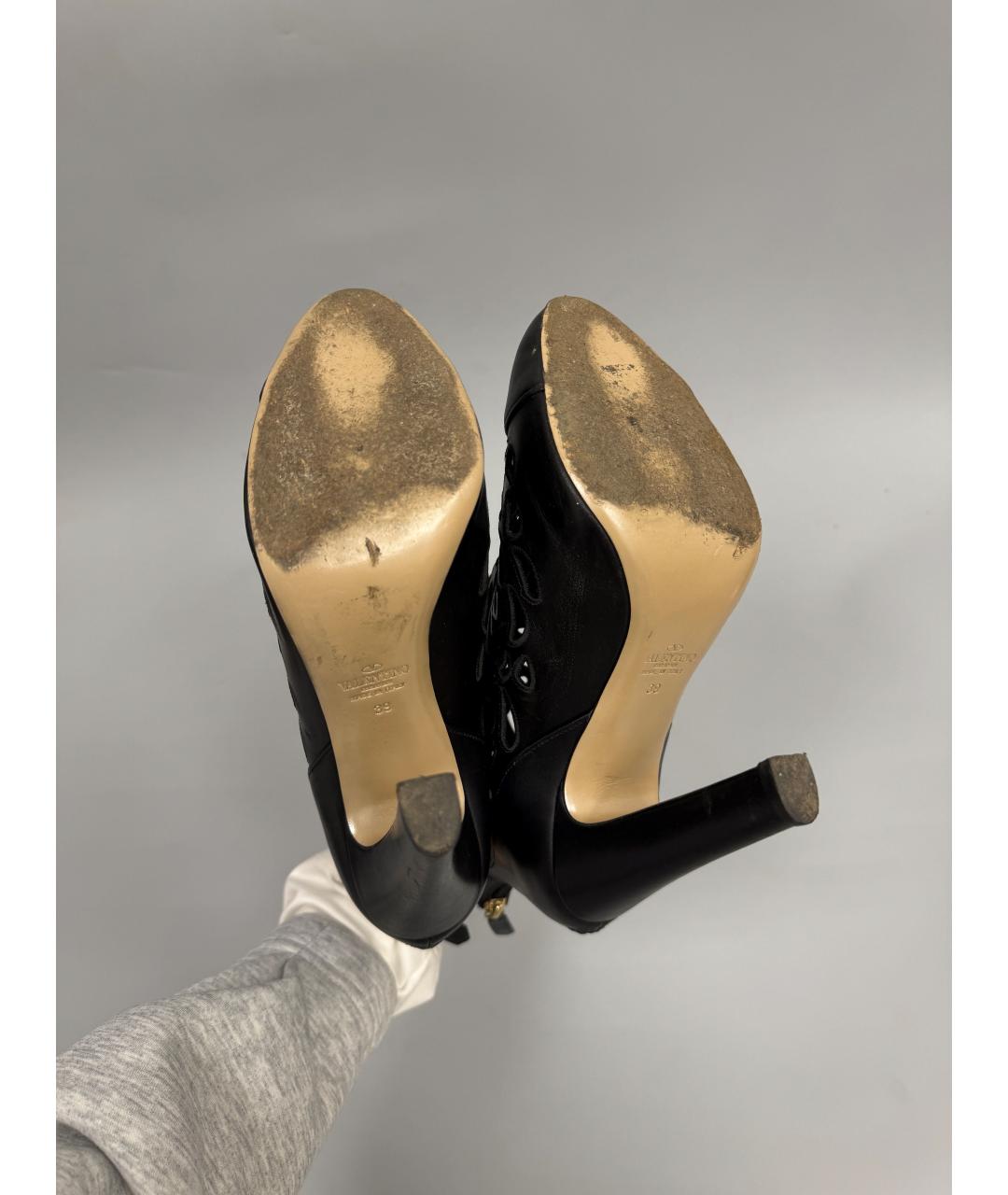 VALENTINO Черные кожаные ботильоны, фото 8