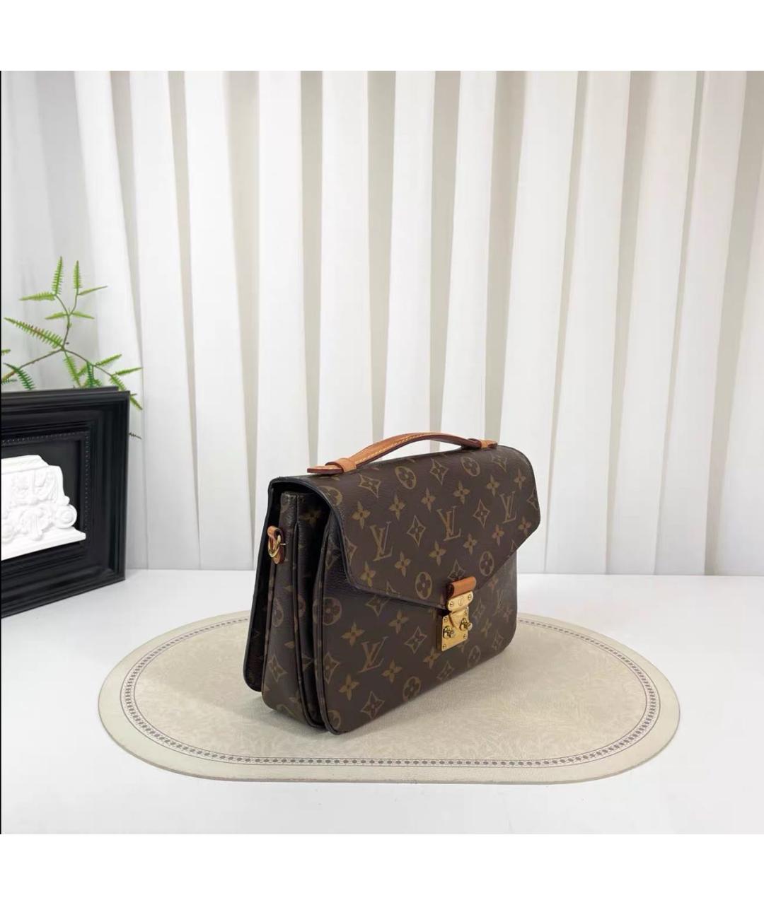 LOUIS VUITTON Коричневая кожаная сумка через плечо, фото 4