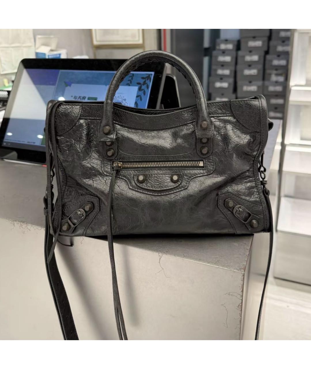 BALENCIAGA Серая кожаная сумка с короткими ручками, фото 4