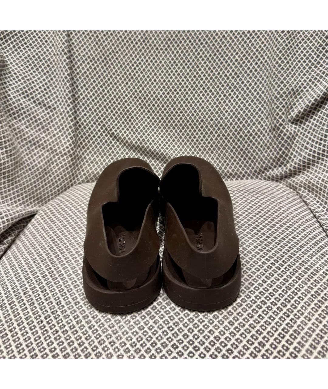 BOTTEGA VENETA Коричневые резиновые сабо, фото 4