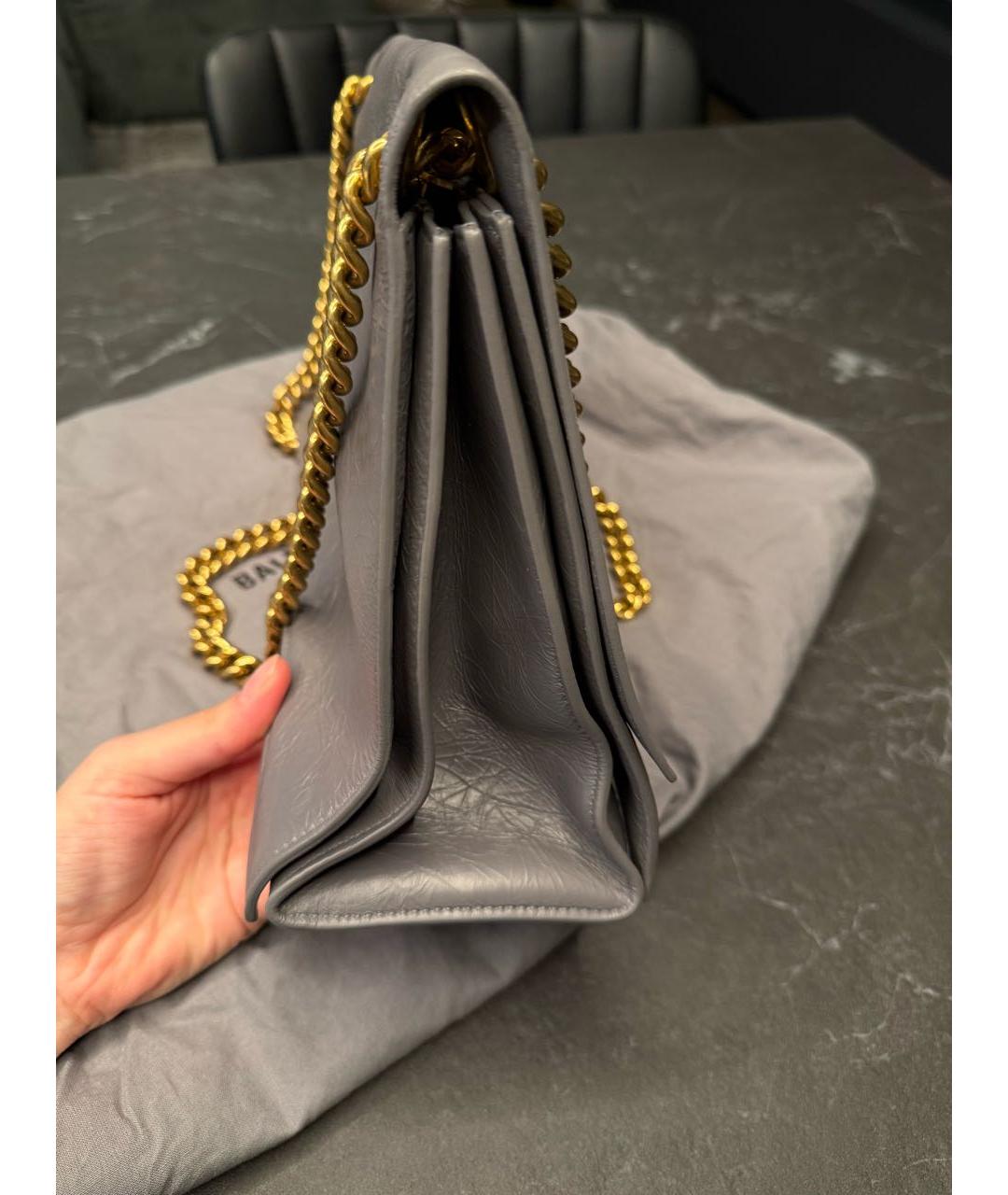 BALENCIAGA Серая кожаная сумка через плечо, фото 2