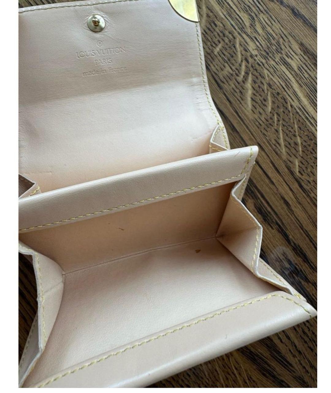 LOUIS VUITTON Бежевый кошелек из лакированной кожи, фото 4