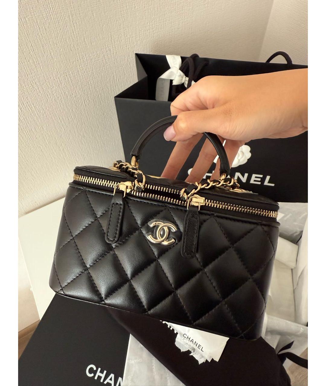 CHANEL Черная кожаная сумка с короткими ручками, фото 2