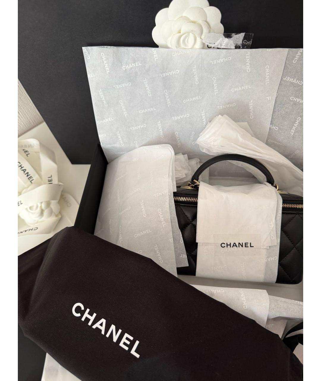 CHANEL Черная кожаная сумка с короткими ручками, фото 6