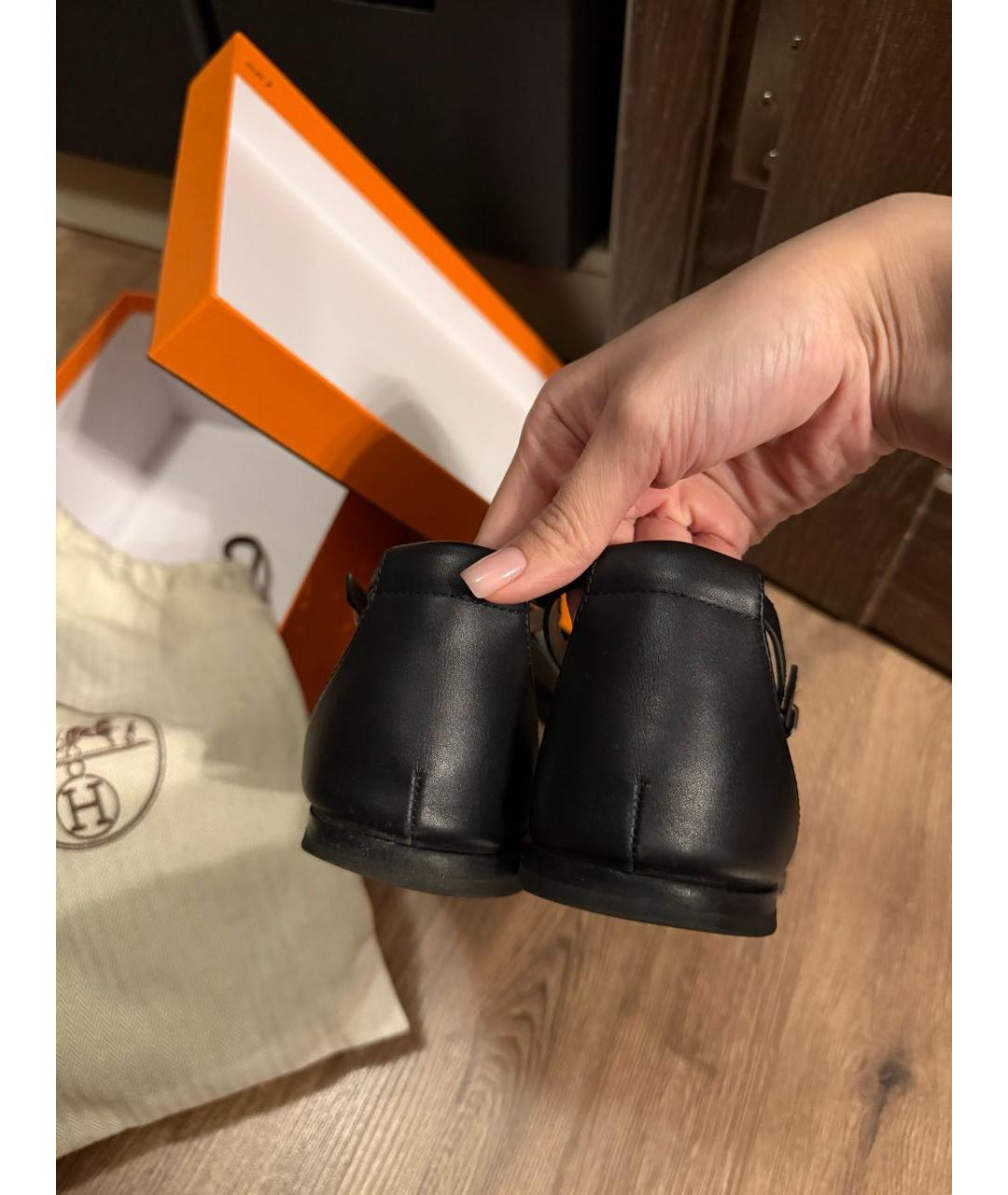 HERMES Черные кожаные сандалии, фото 4