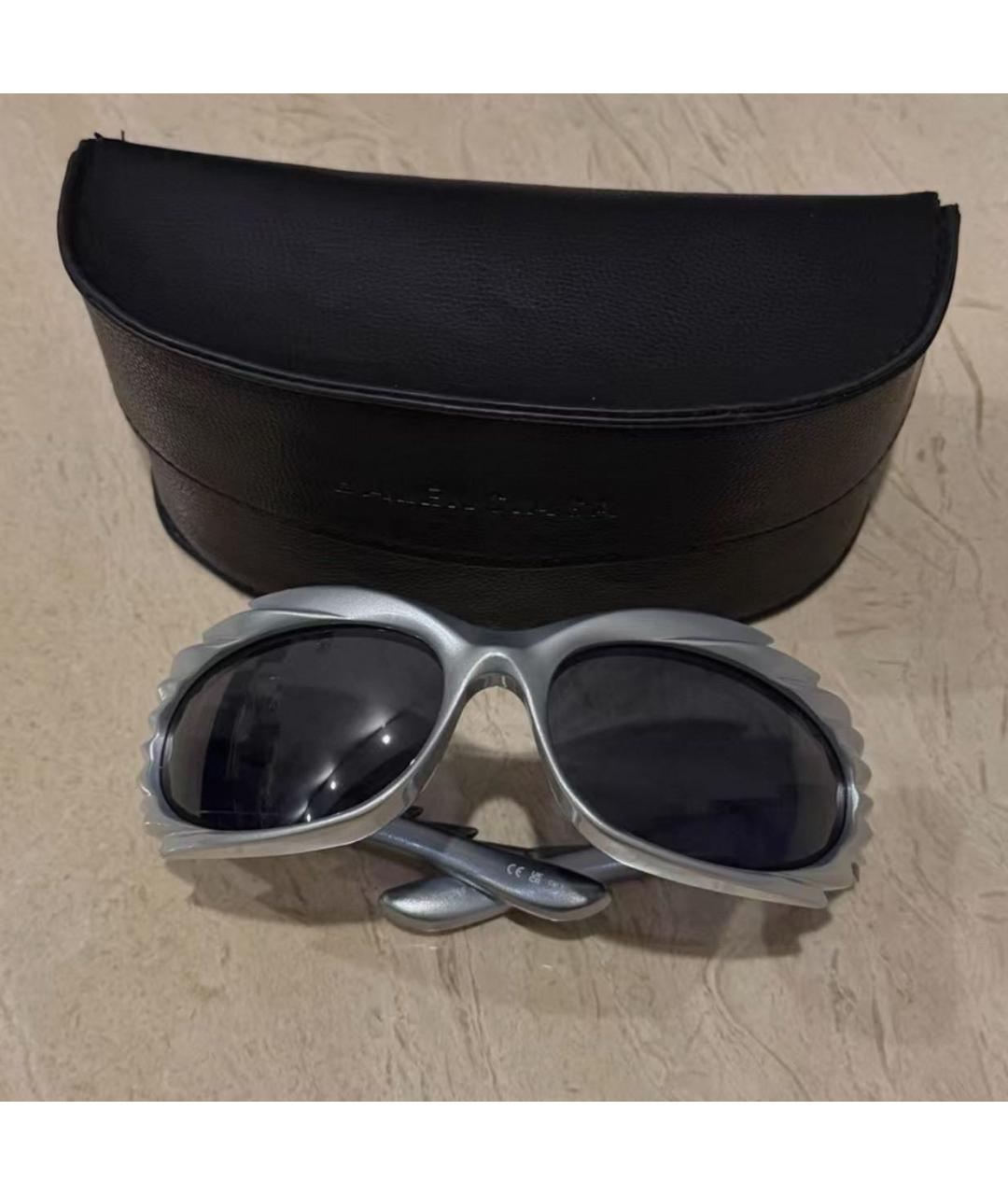 BALENCIAGA Серебряные пластиковые солнцезащитные очки, фото 3