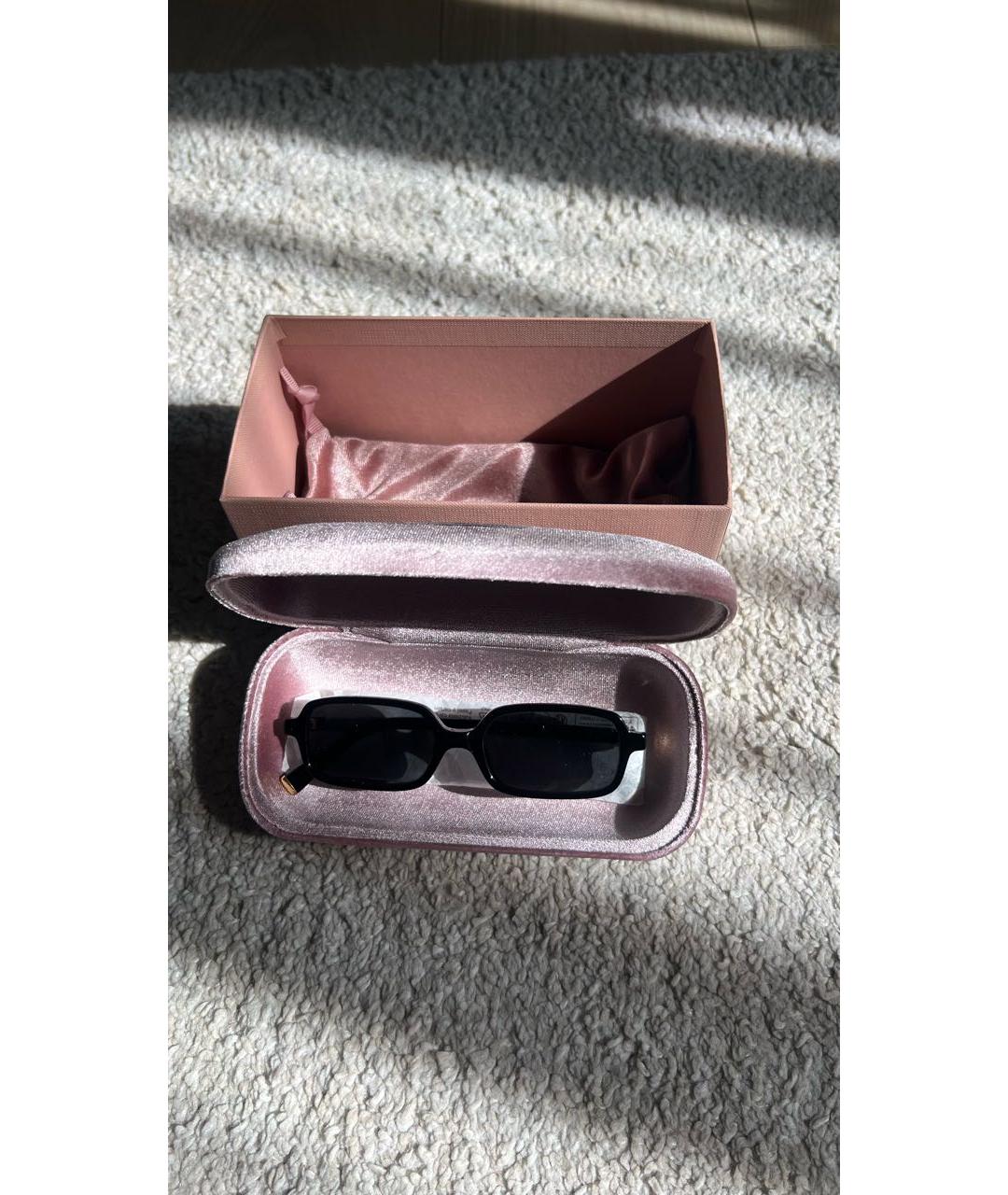 MIU MIU Черные пластиковые солнцезащитные очки, фото 4