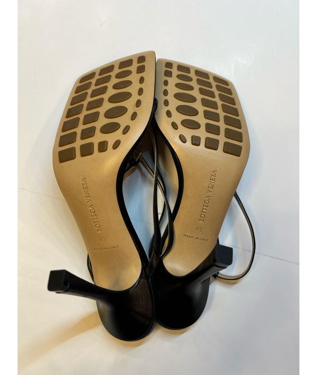 BOTTEGA VENETA Черные кожаные босоножки, фото 5