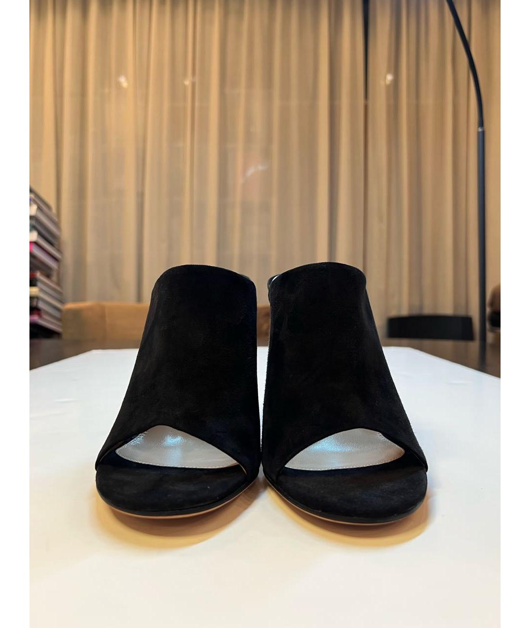 GIANVITO ROSSI Черные замшевые мюли, фото 2