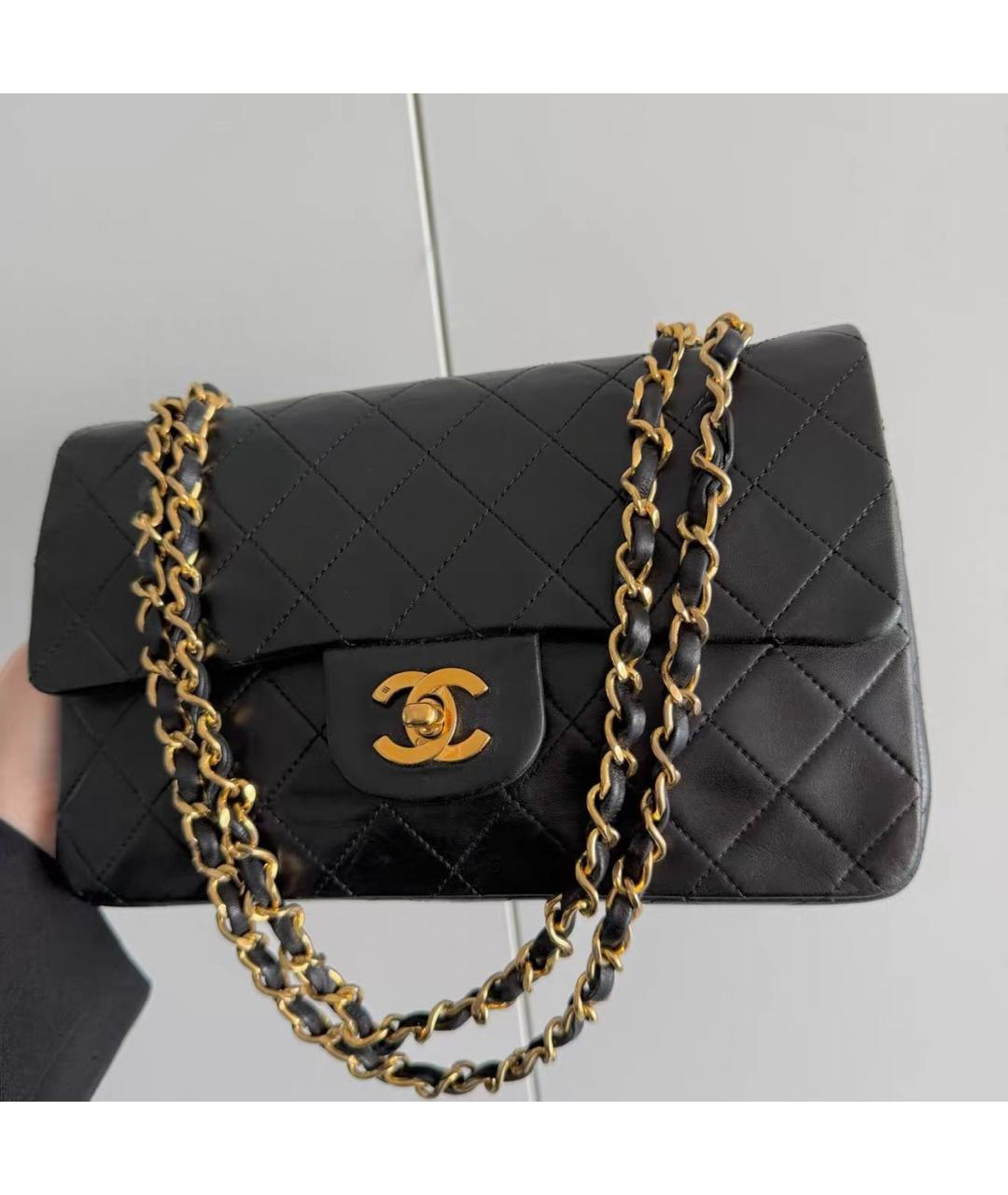 CHANEL Черная кожаная сумка через плечо, фото 2