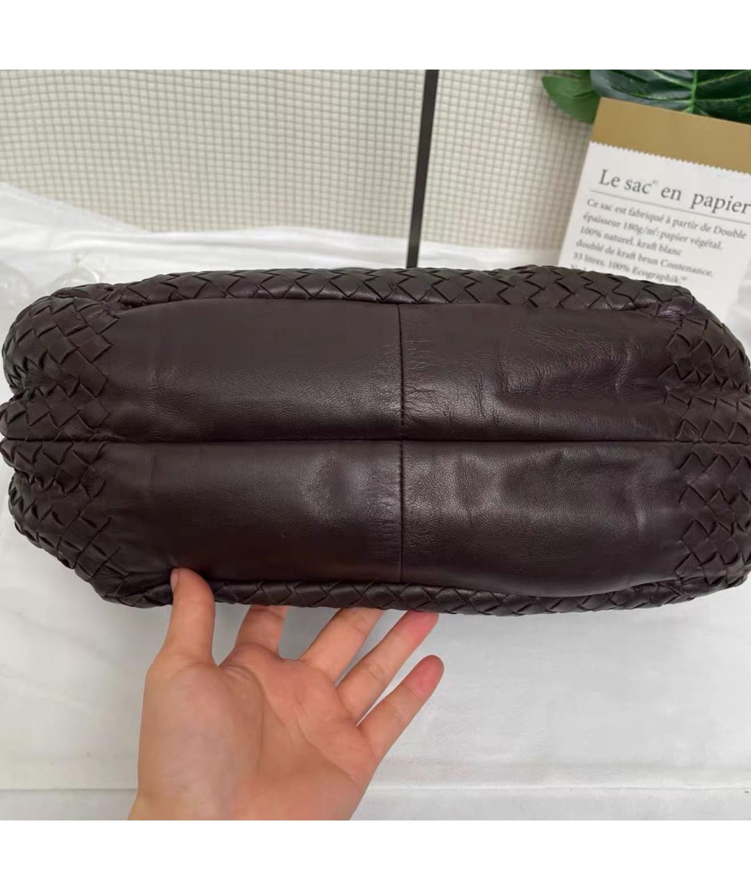 BOTTEGA VENETA Коричневая кожаная сумка с короткими ручками, фото 5