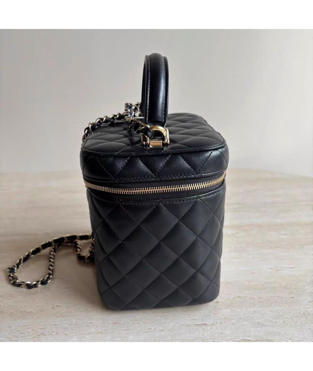 CHANEL Черная кожаная сумка с короткими ручками, фото 4