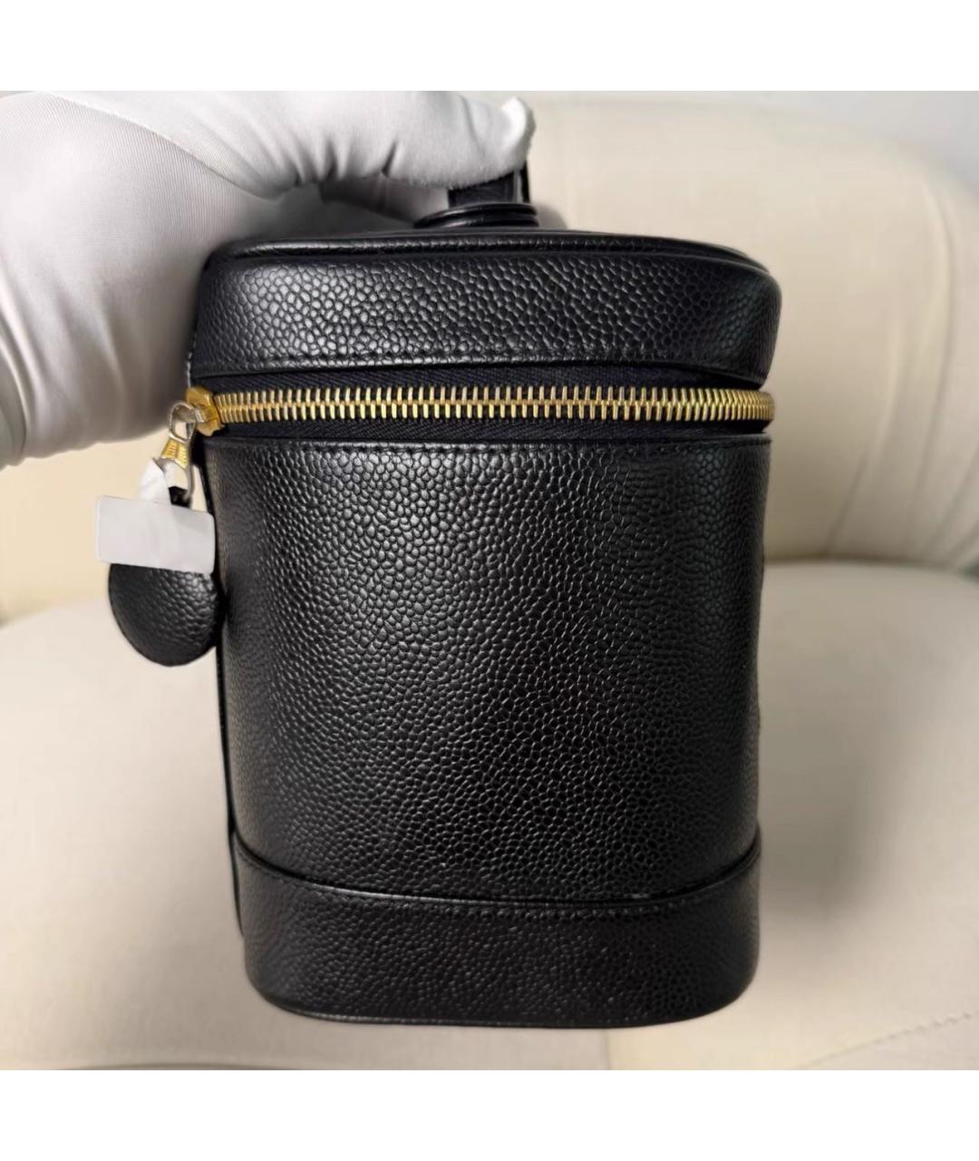 CHANEL Черная кожаная косметичка, фото 4