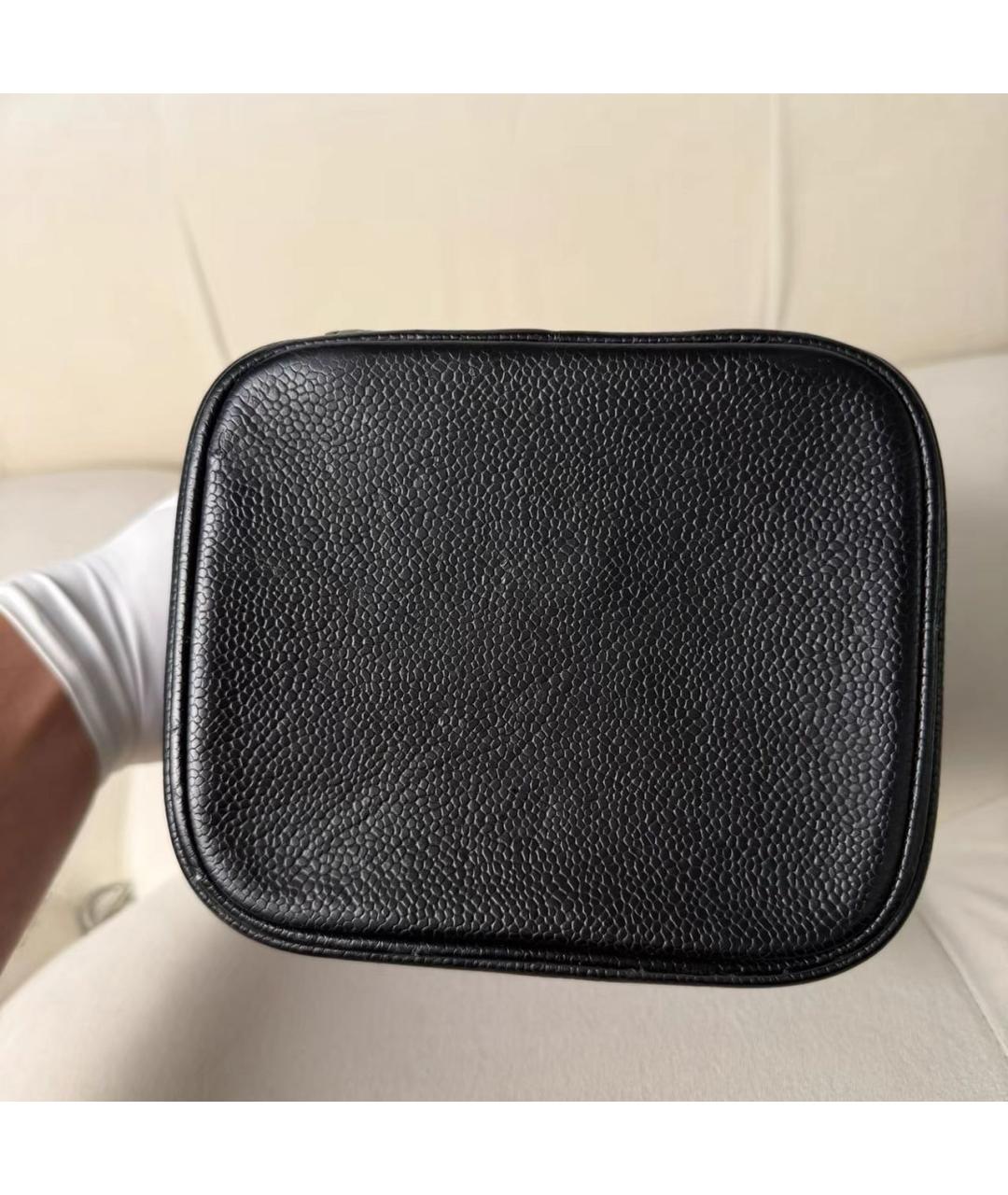 CHANEL Черная кожаная косметичка, фото 5