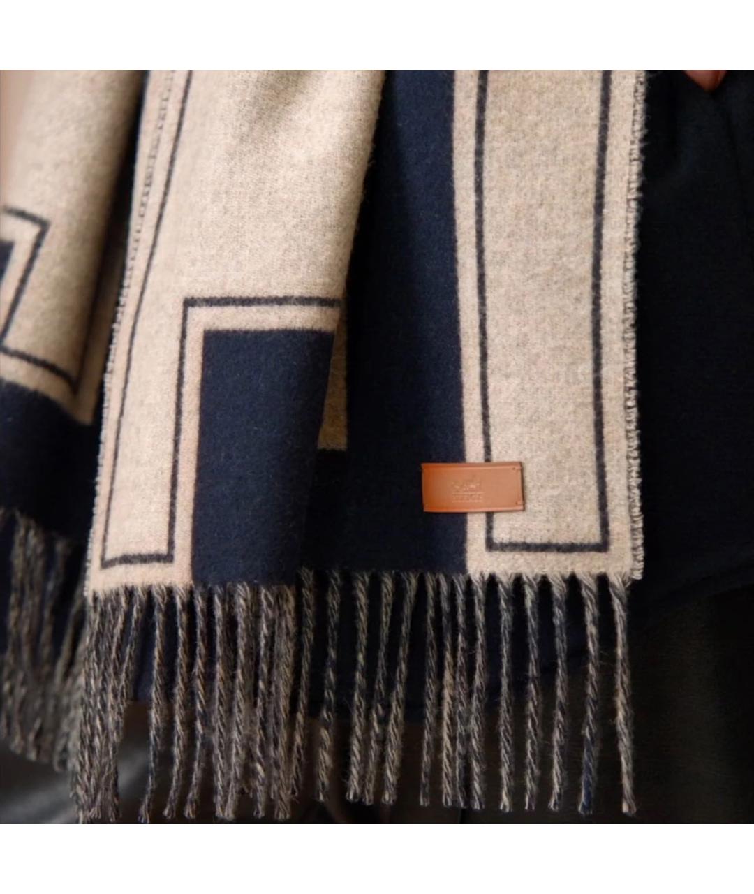 HERMES Темно-синий кашемировый шарф, фото 2