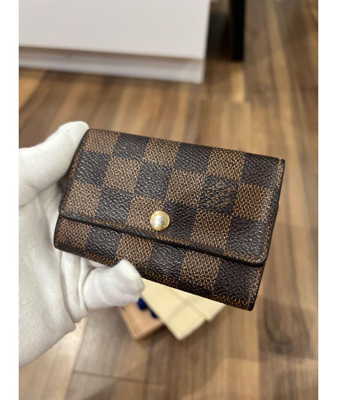 LOUIS VUITTON Коричневая ключница, фото 3