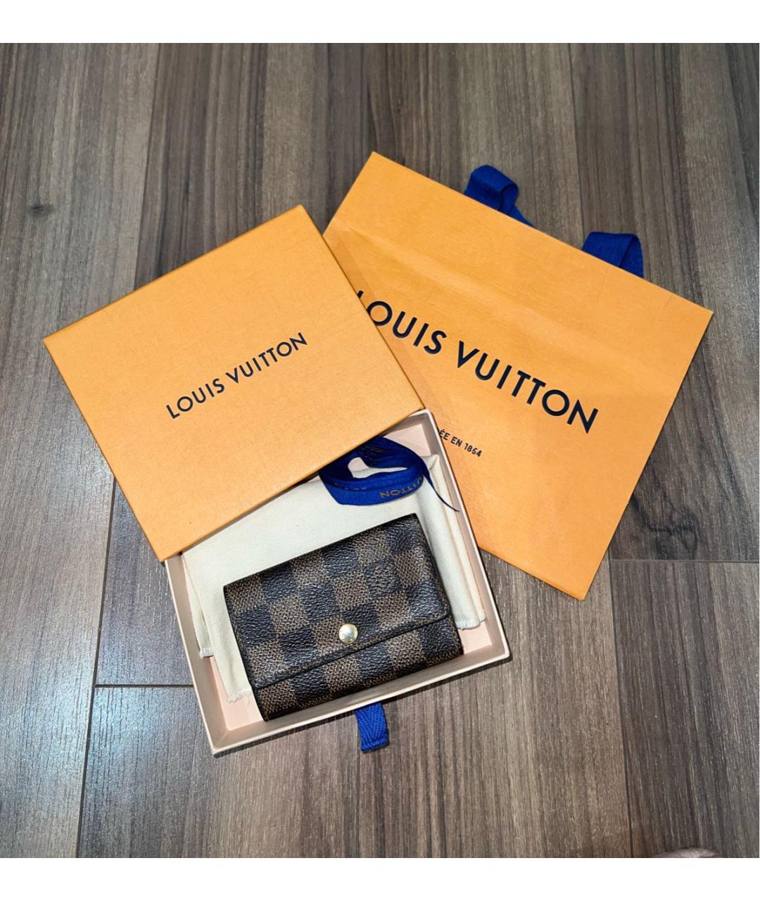 LOUIS VUITTON Коричневая ключница, фото 4