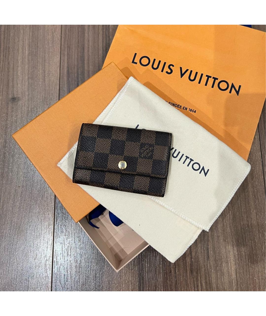 LOUIS VUITTON Коричневая ключница, фото 8