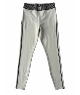 ALO YOGA Спортивные брюки и шорты