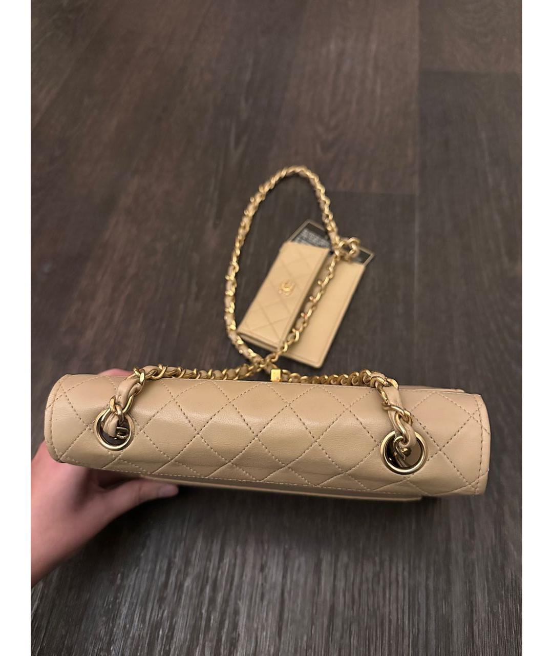 CHANEL Бежевая кожаная сумка через плечо, фото 3