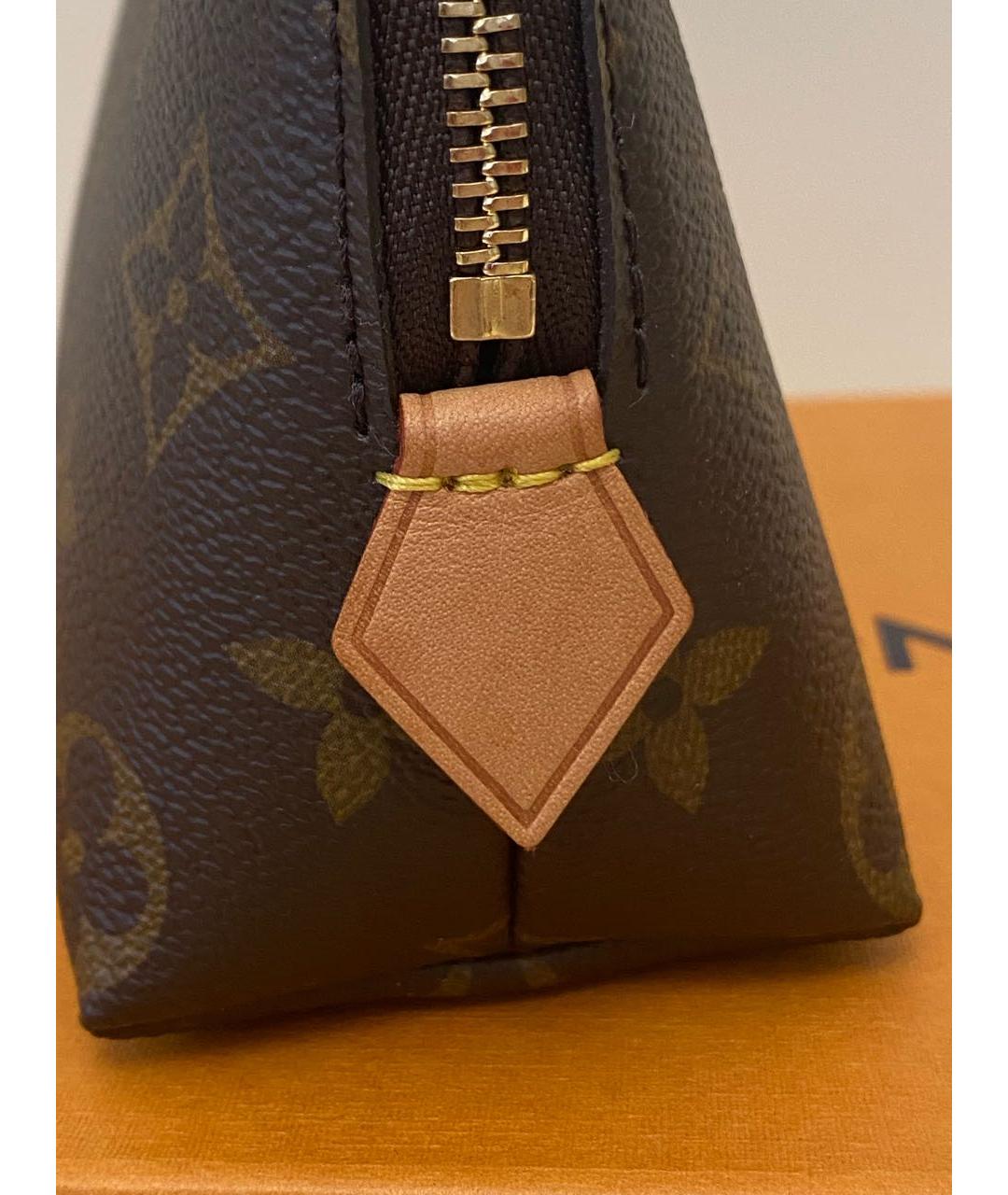 LOUIS VUITTON Коричневая косметичка, фото 5