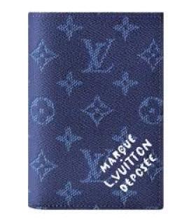 LOUIS VUITTON Обложка/футляр