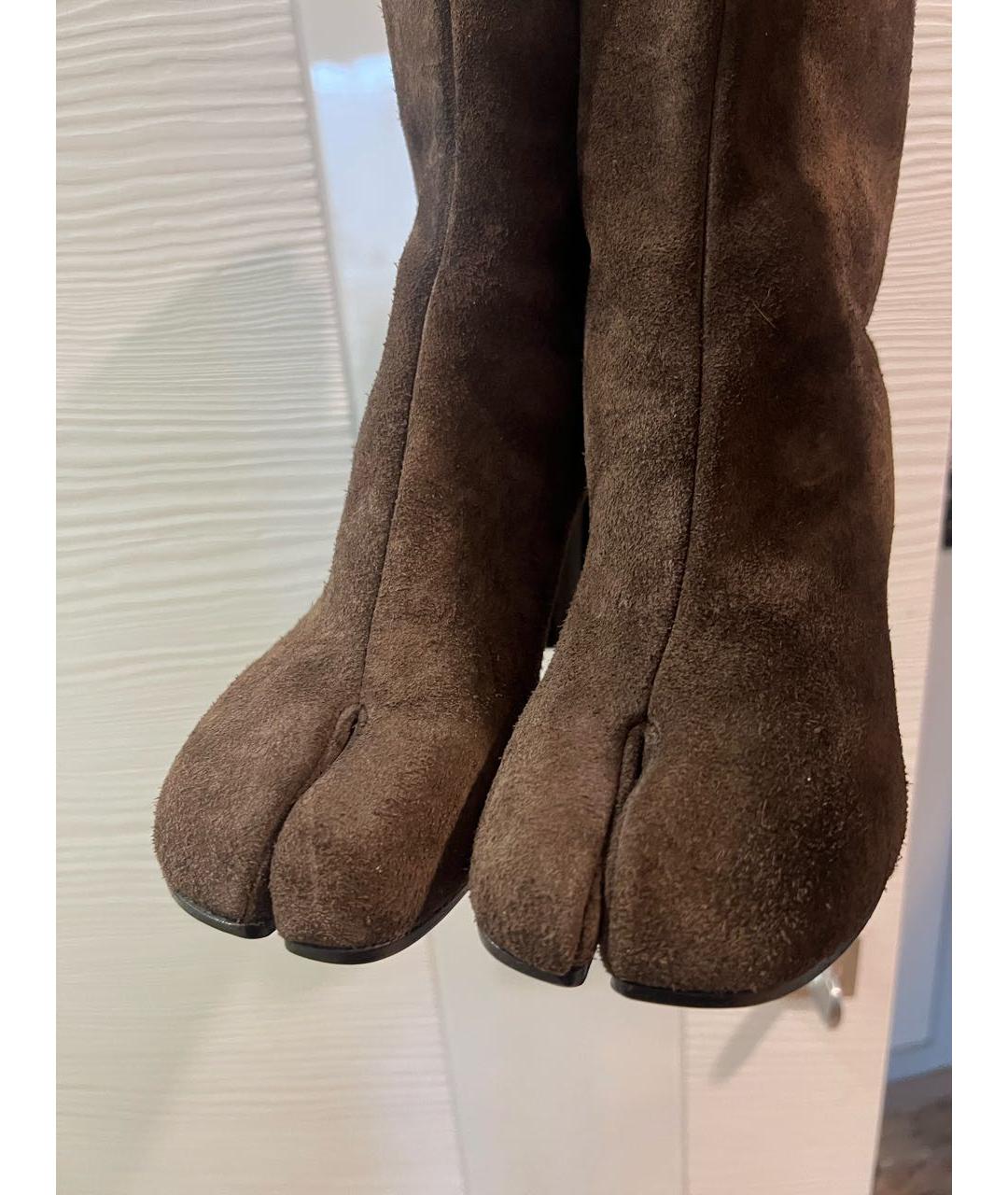 MAISON MARGIELA Коричневые замшевые ботильоны, фото 3