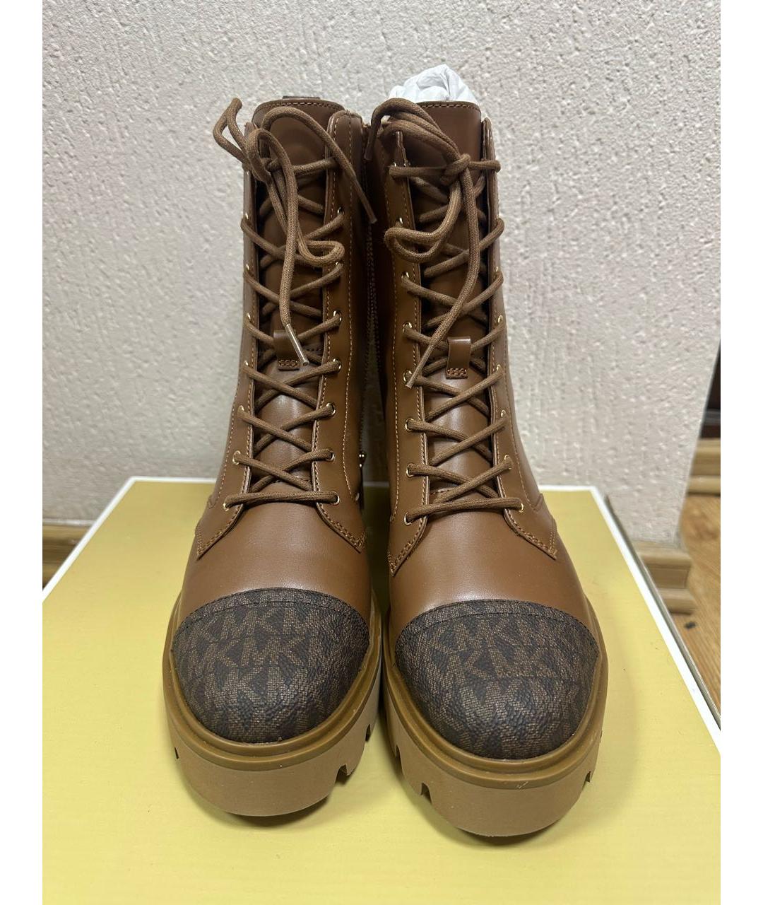 MICHAEL KORS Коричневые кожаные ботинки, фото 2