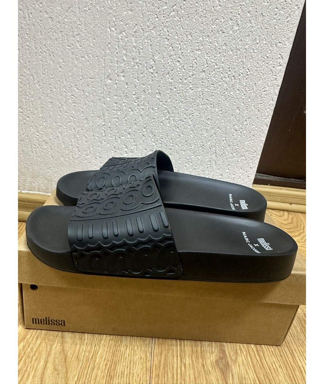MARC JACOBS Черные резиновые шлепанцы, фото 5