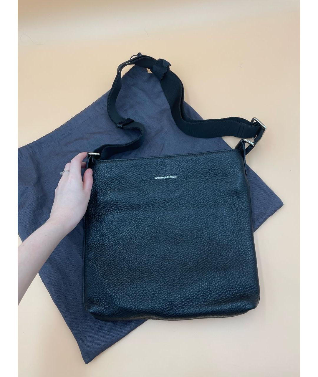 ERMENEGILDO ZEGNA XXX Черная кожаная сумка на плечо, фото 2