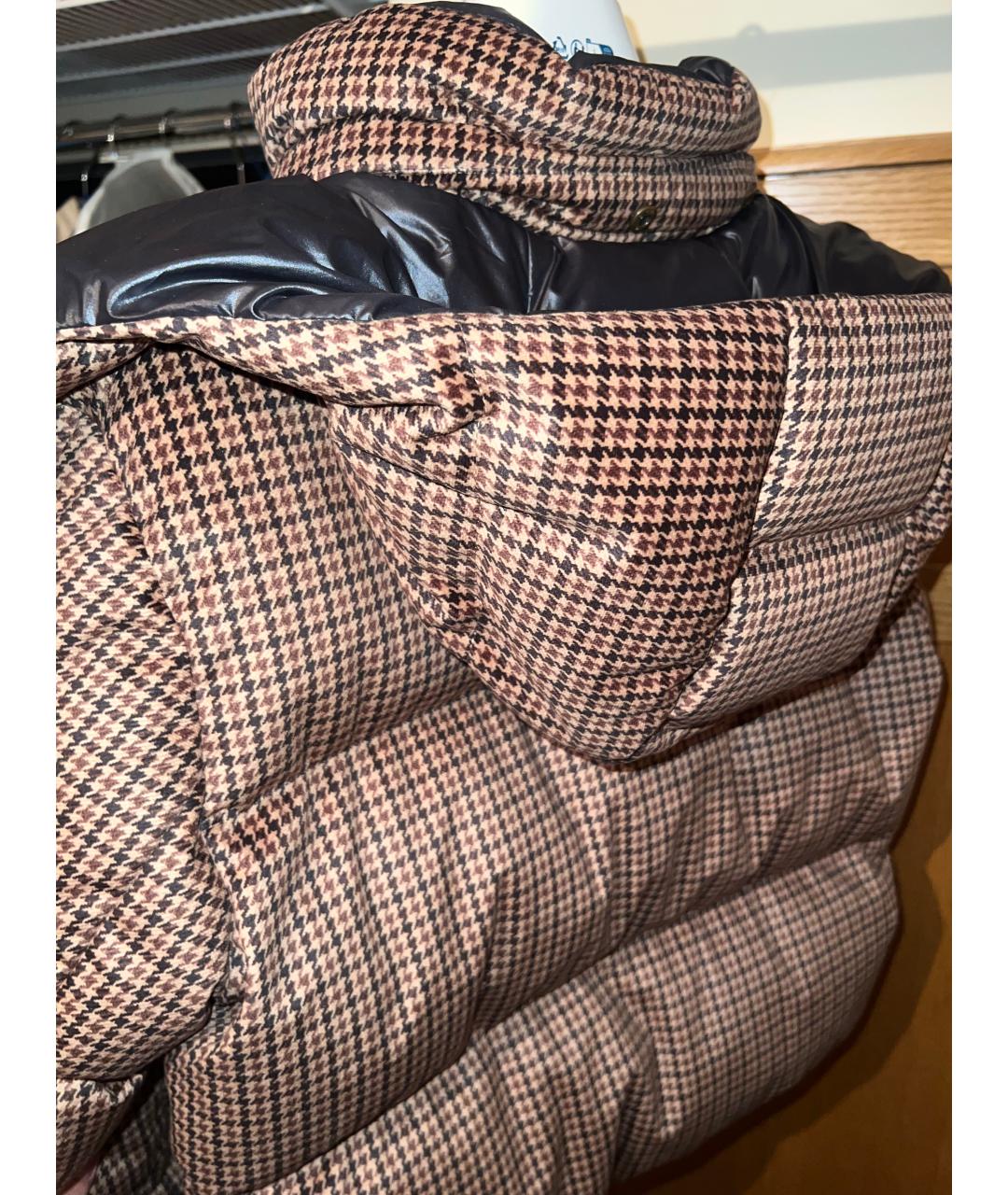 MONCLER Коричневый полиэстеровый пуховик, фото 3