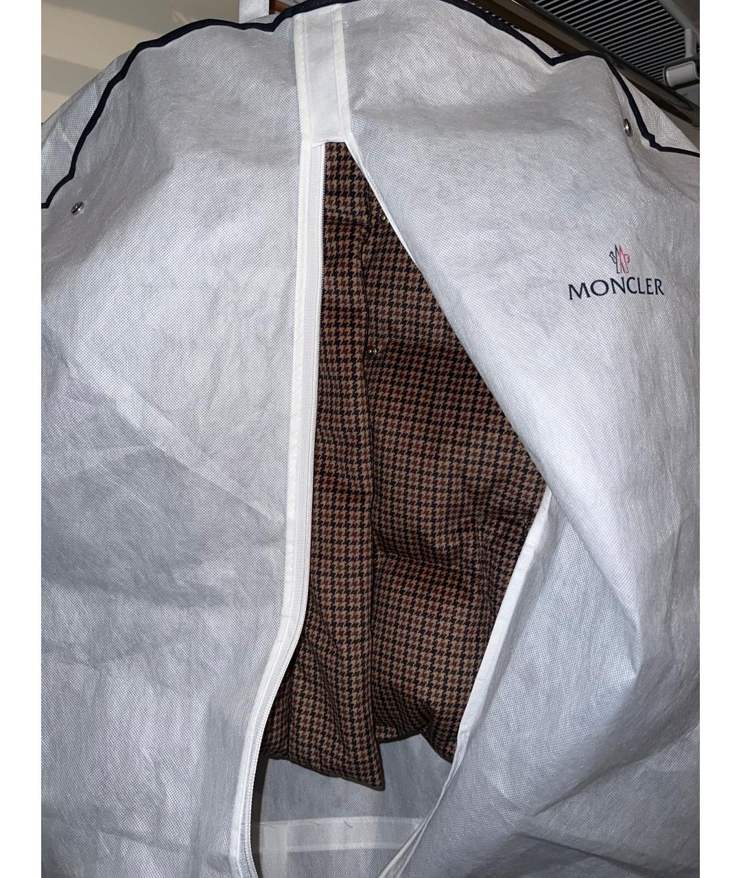 MONCLER Коричневый полиэстеровый пуховик, фото 6