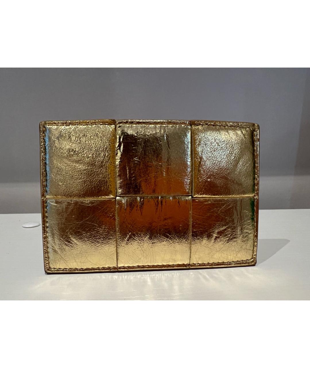 BOTTEGA VENETA Золотой кожаный кардхолдер, фото 2