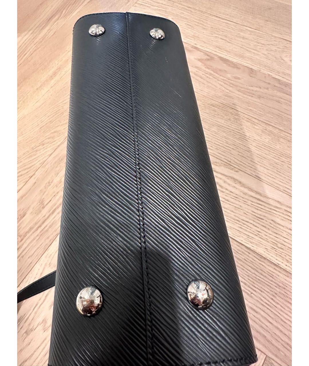 LOUIS VUITTON Черная кожаная сумка с короткими ручками, фото 6