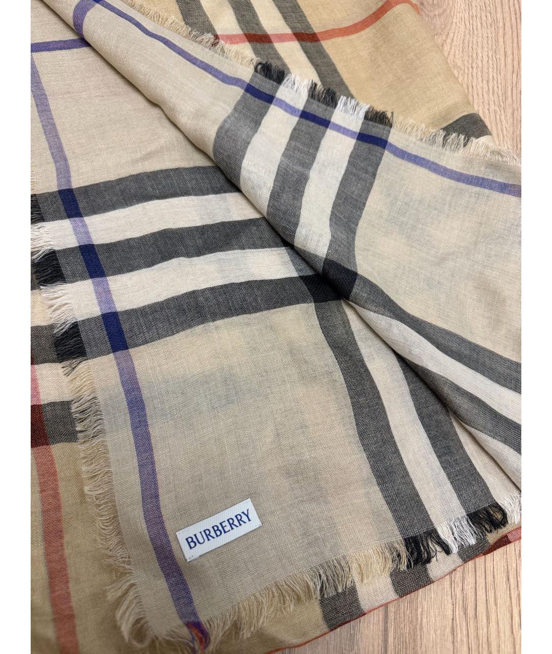BURBERRY Бежевый шерстяной шарф, фото 3