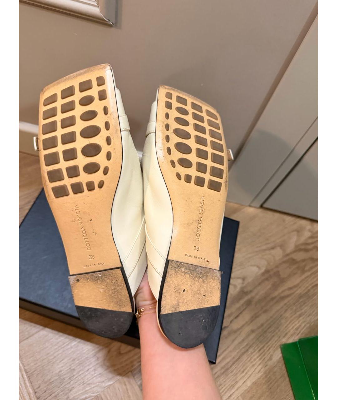 BOTTEGA VENETA Бежевые кожаные сандалии, фото 5