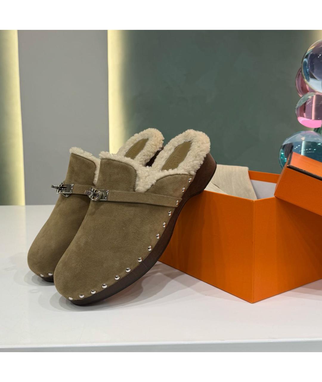 HERMES Хаки замшевые сабо, фото 6