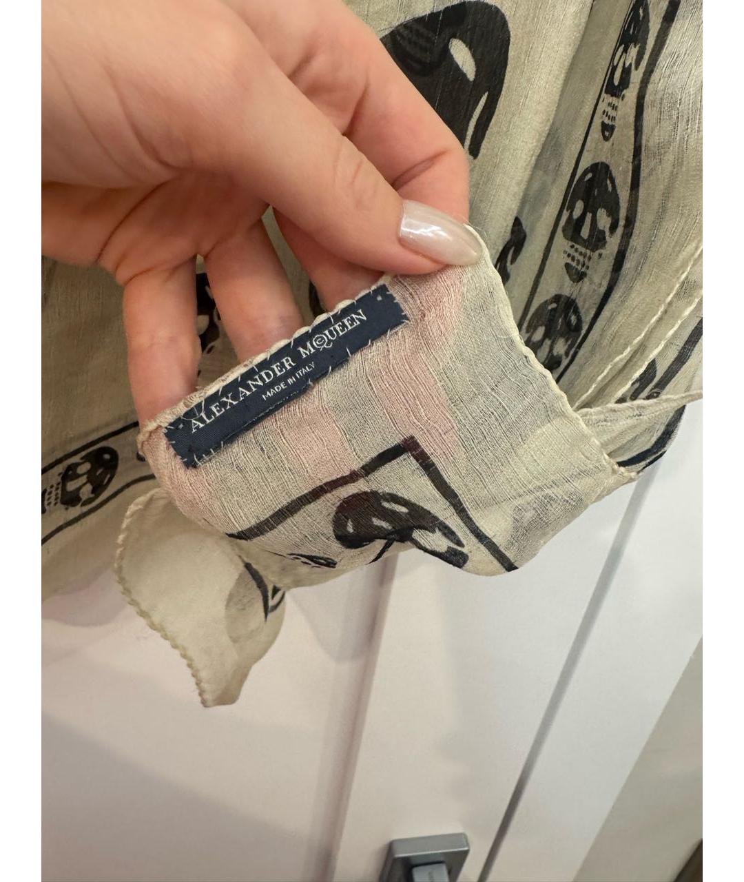 ALEXANDER MCQUEEN Бежевый шелковый платок, фото 3