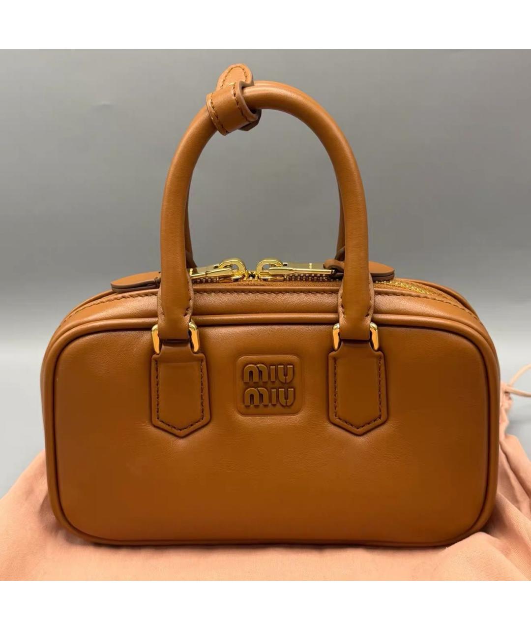 MIU MIU Коричневая кожаная сумка через плечо, фото 2