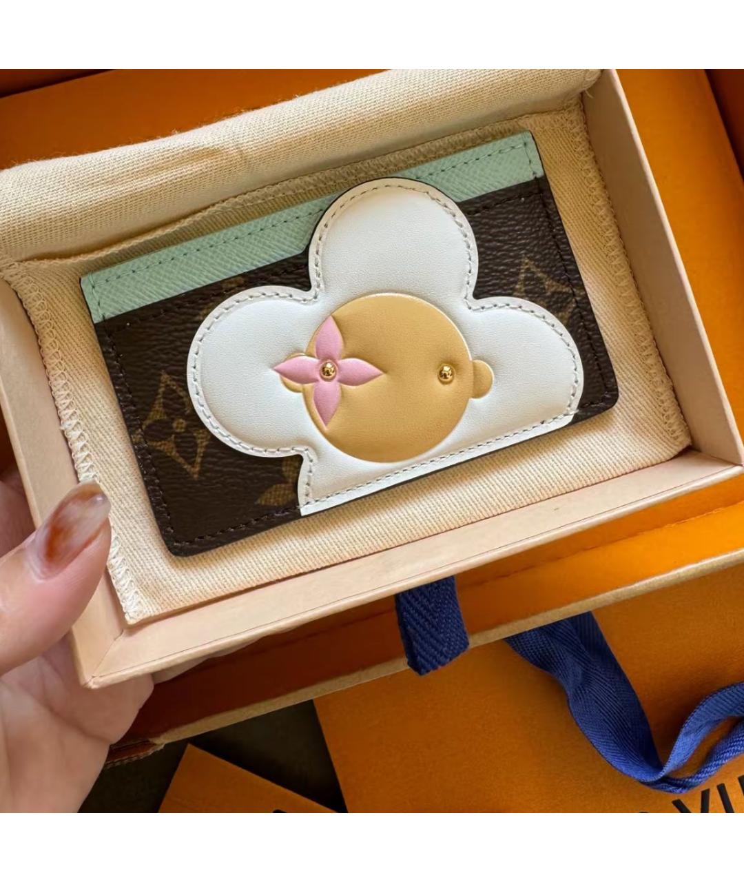 LOUIS VUITTON Коричневый кожаный кардхолдер, фото 4