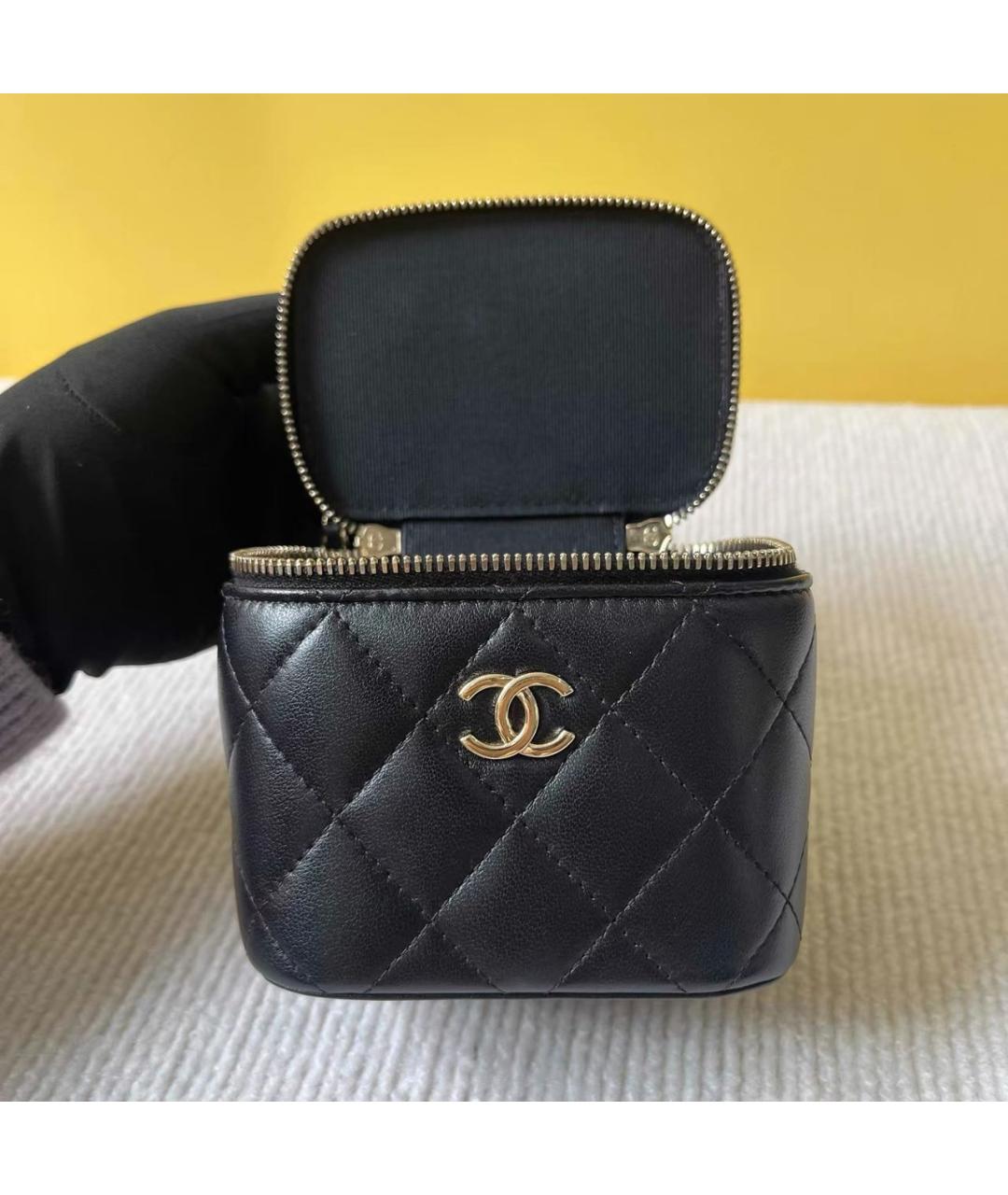 CHANEL Черная кожаная сумка через плечо, фото 6