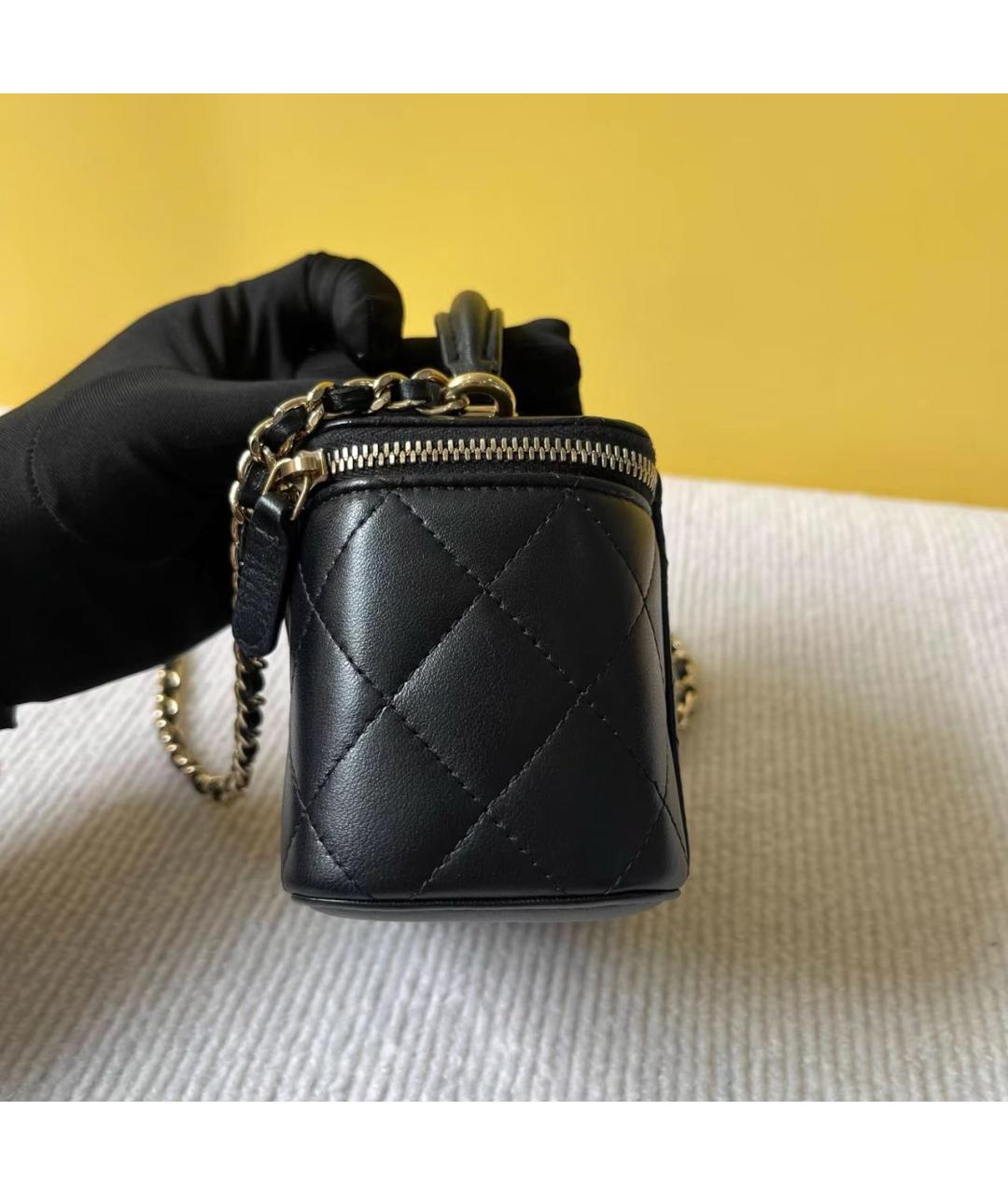 CHANEL Черная кожаная сумка через плечо, фото 5