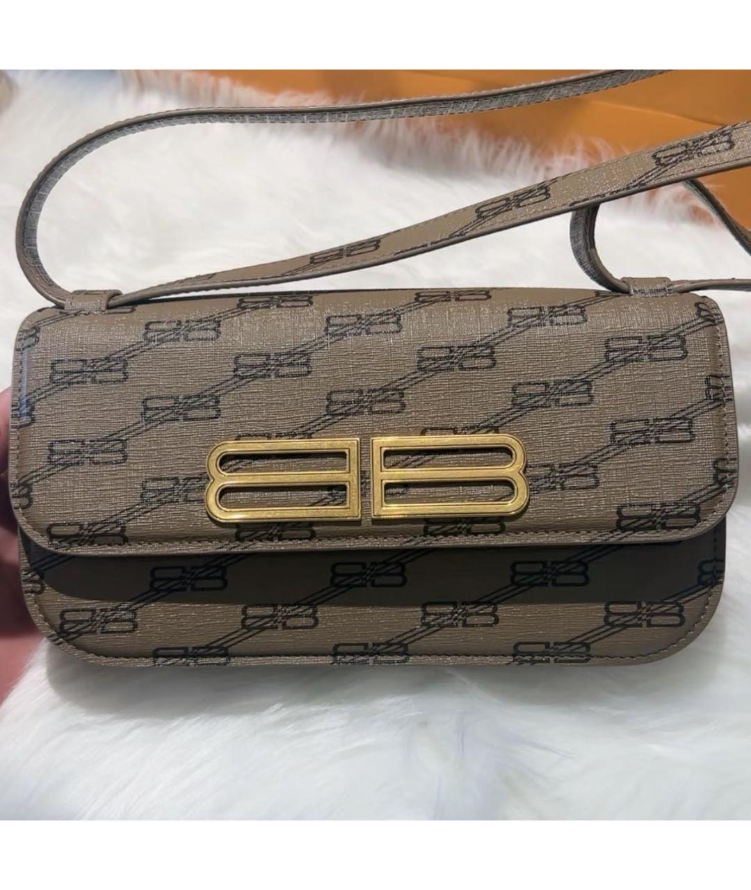 BALENCIAGA Бежевая кожаная сумка через плечо, фото 4