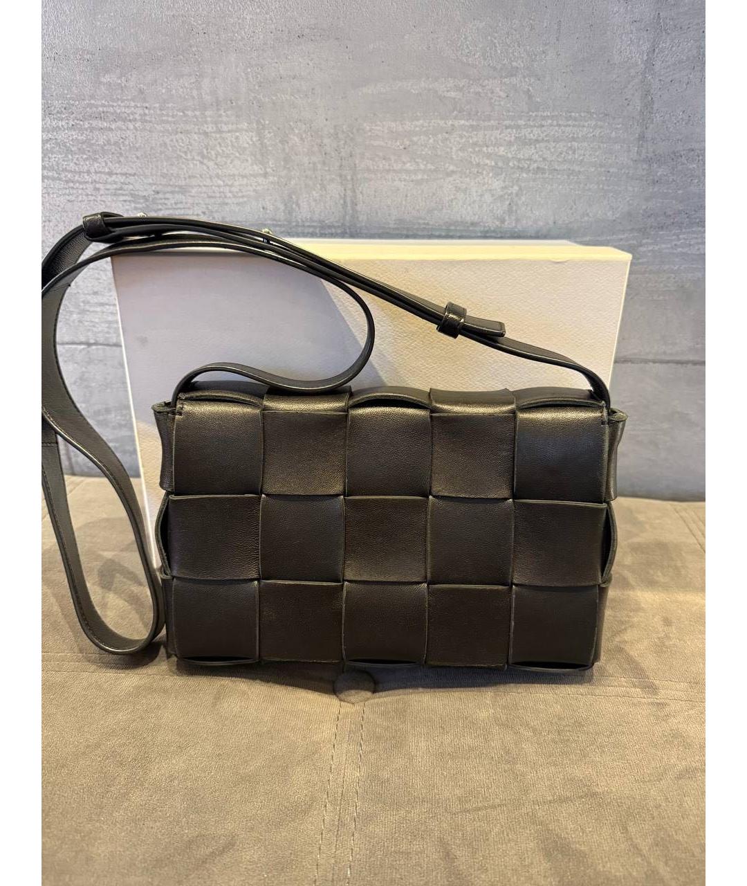 BOTTEGA VENETA Черная кожаная сумка через плечо, фото 2