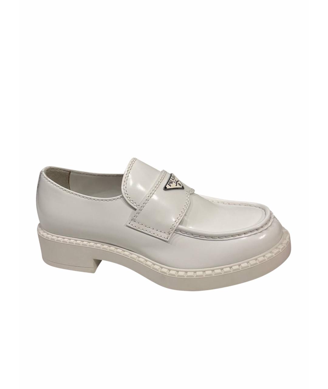 PRADA Белые кожаные лоферы, фото 1
