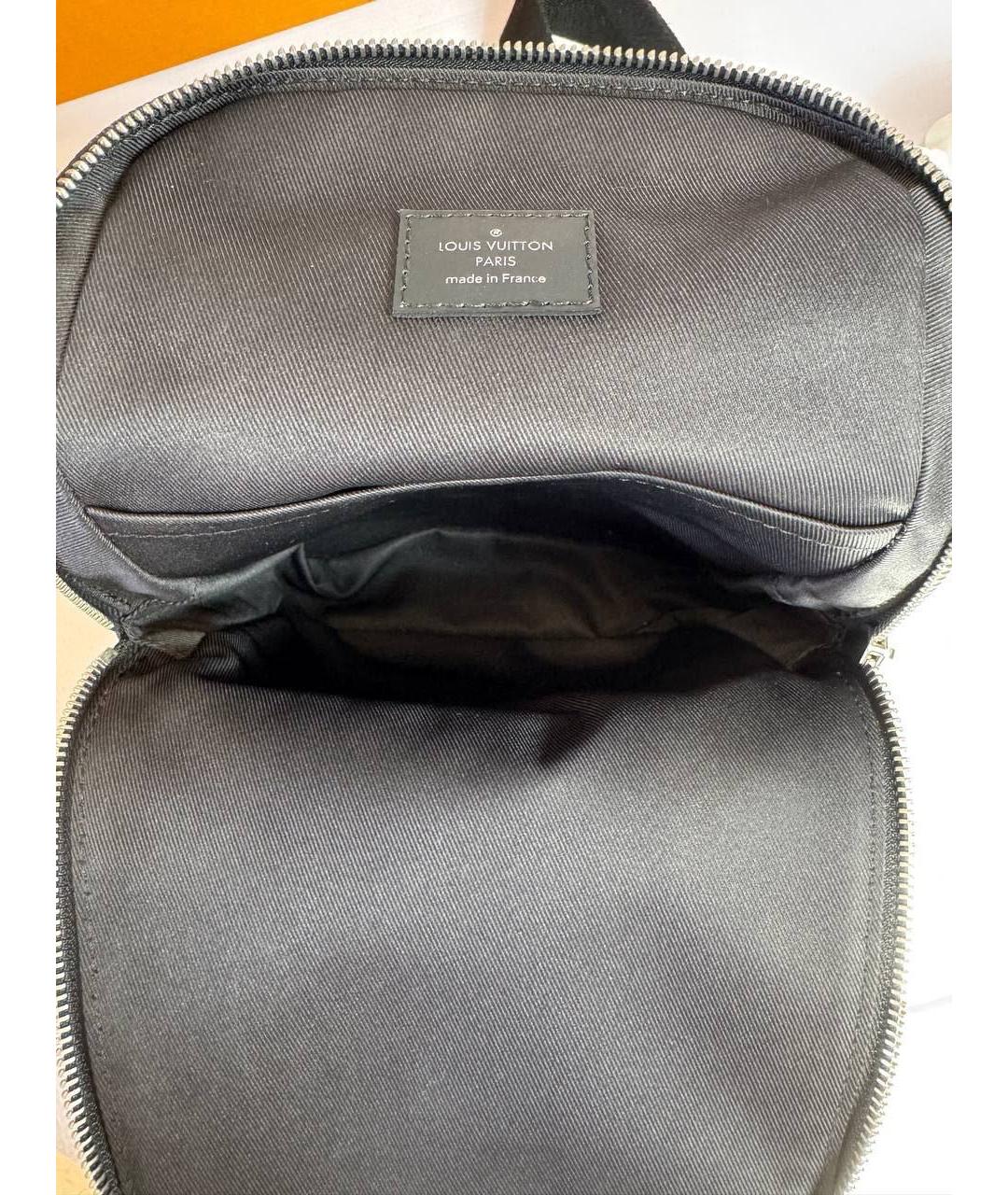 LOUIS VUITTON Серая барсетка, фото 5